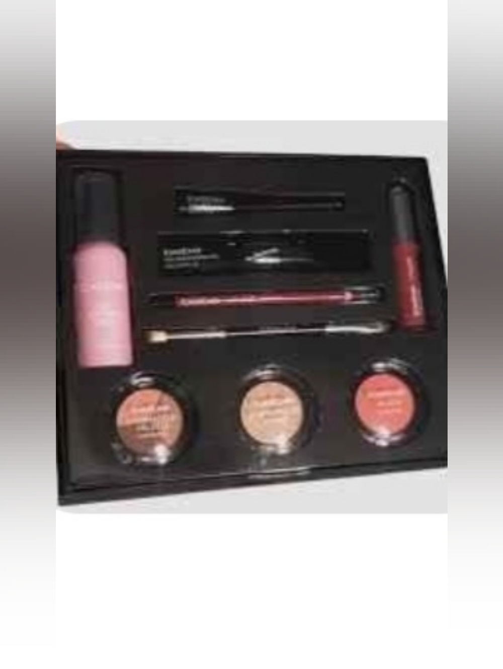 bebe Ultimate Makeup Collection - Picture 2 of 2